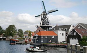 Molen De Adriaan