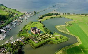 Muiden Fortress and Amsterdam Castle Muiderslot
