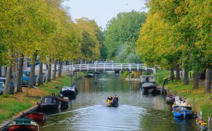 Canal Cruise